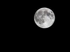 Vollmond über Muttenz am 24.08.2010