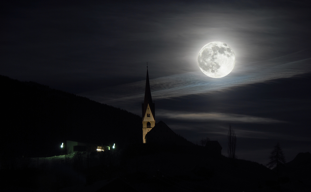 Vollmond über St. Jakob-Ahrntal