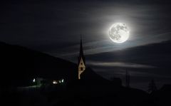 Vollmond über St. Jakob-Ahrntal