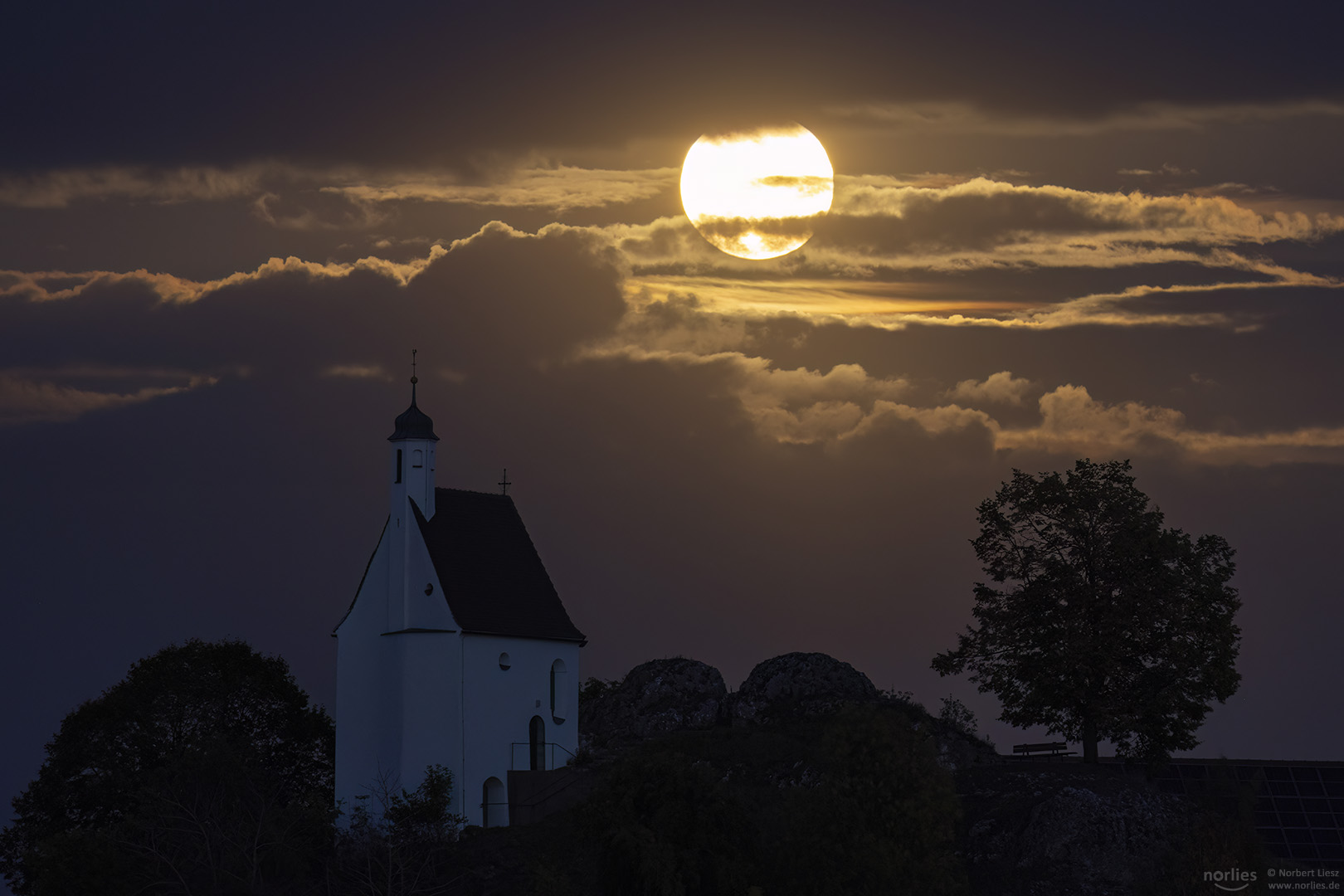 Vollmond über St. Margaretha