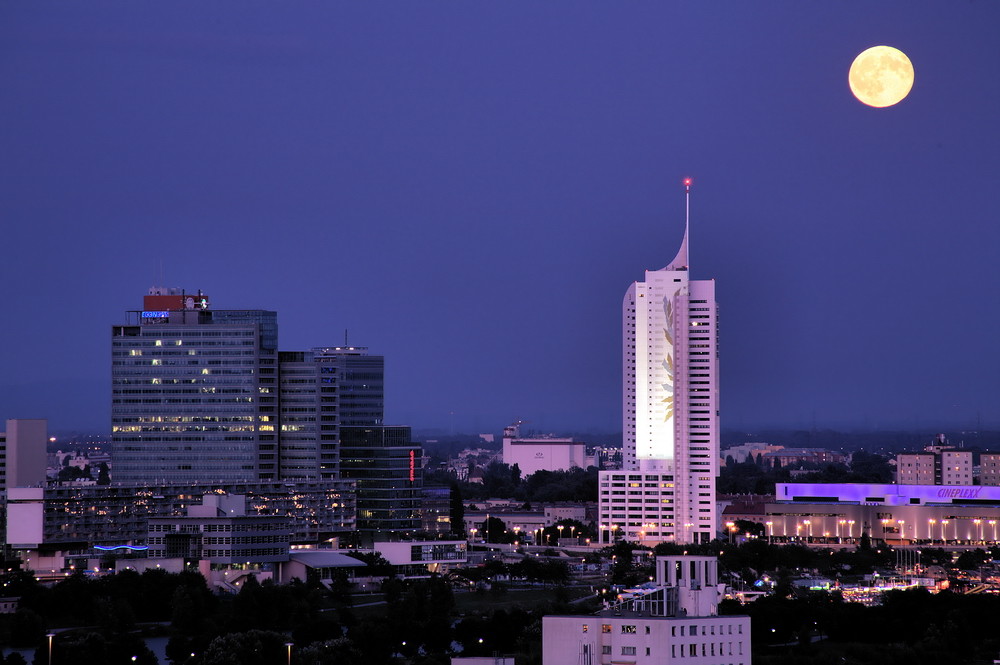 Vollmond über Wien