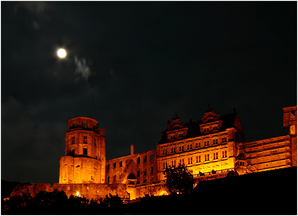 Vollmond über´m Schloss Heidelberg ...