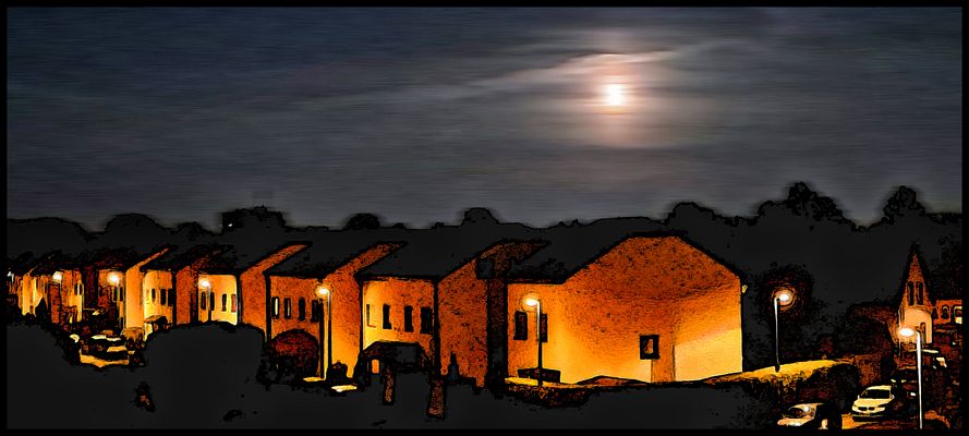 VOLLMOND UM MITTERNACHT....