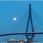 Vollmond und Blue Port