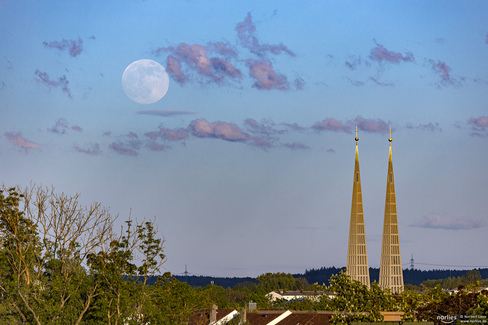 Vollmond und Don Bosco