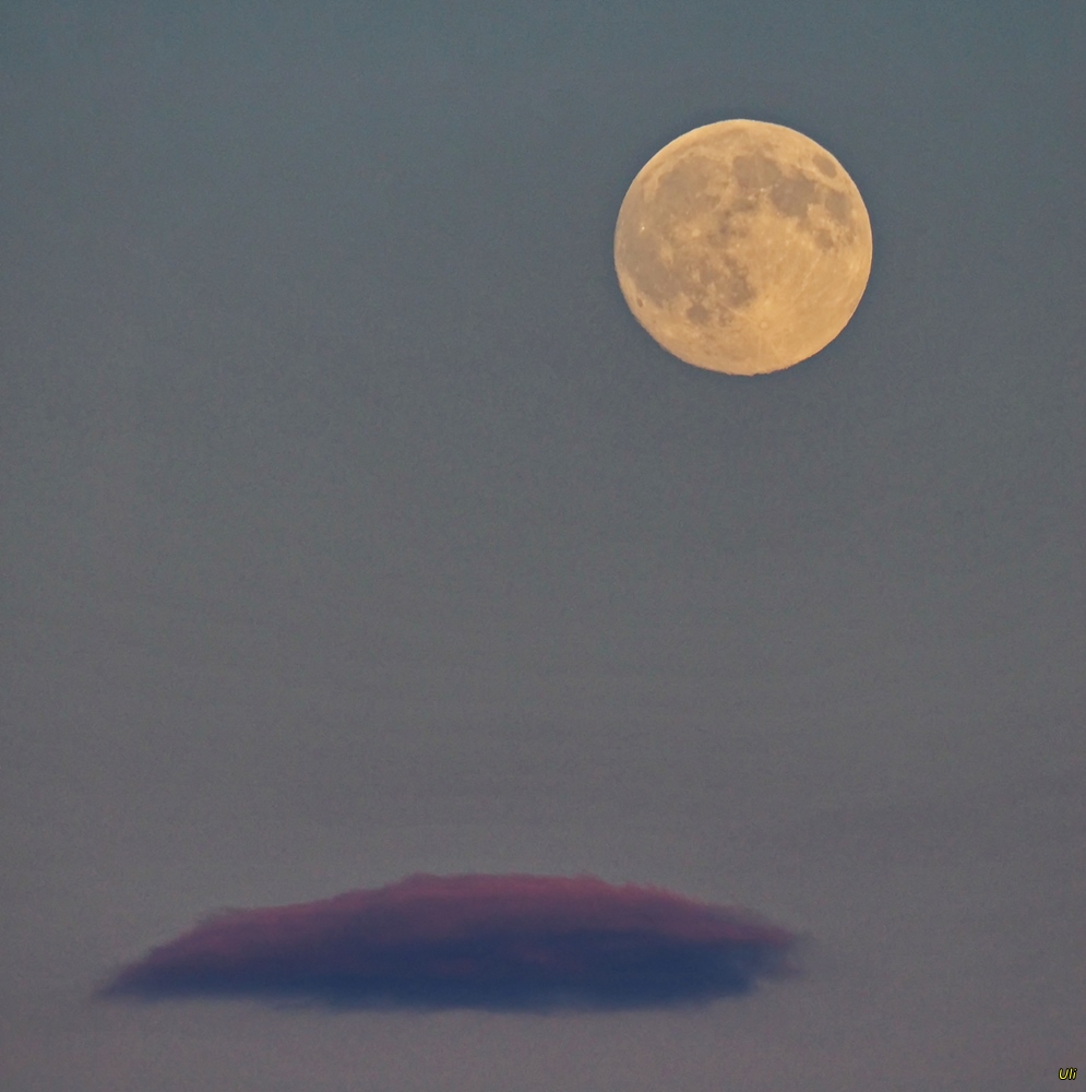 Vollmond von heute Abend 21:00 Uhr Foto & Bild ...