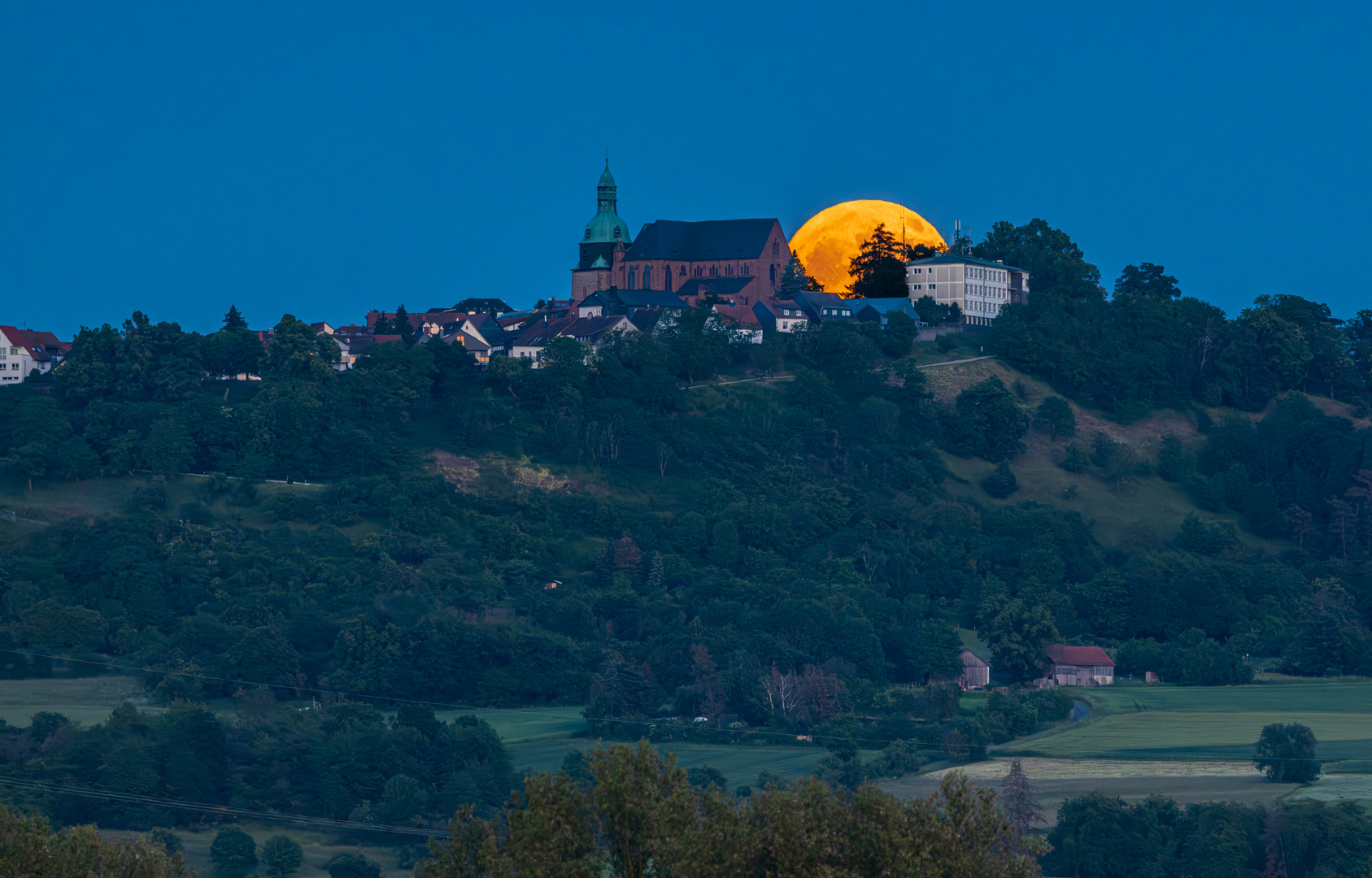 Vollmondaufgang Amöneburg