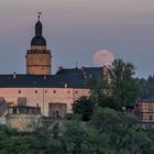 Vollmondaufgang hinter Burg Falkenstein