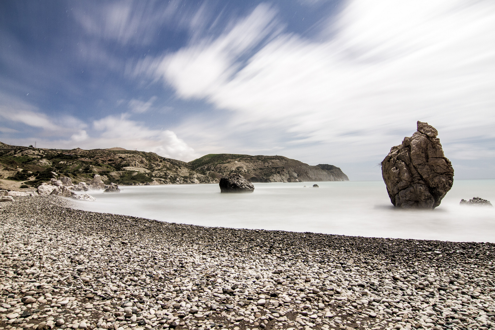 Vollmondnacht am Felsen der Aphrodite