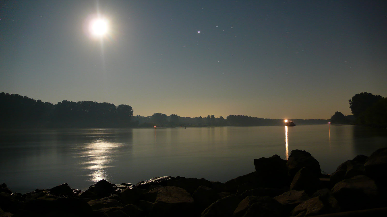 Vollmondnacht am Rhein