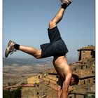 Volterra - Handstand