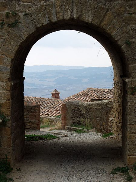 Volterra - mit Blick in die Hügel