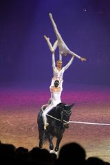 Voltigierer auf der Abendgala der Equitana