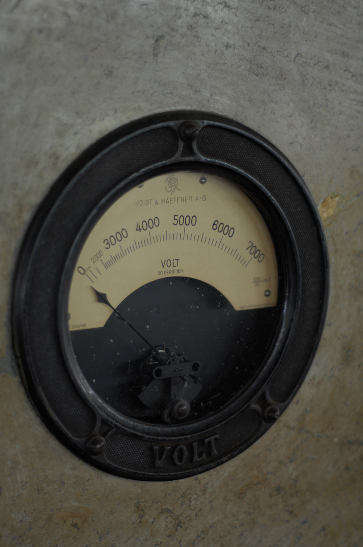 Voltmeter