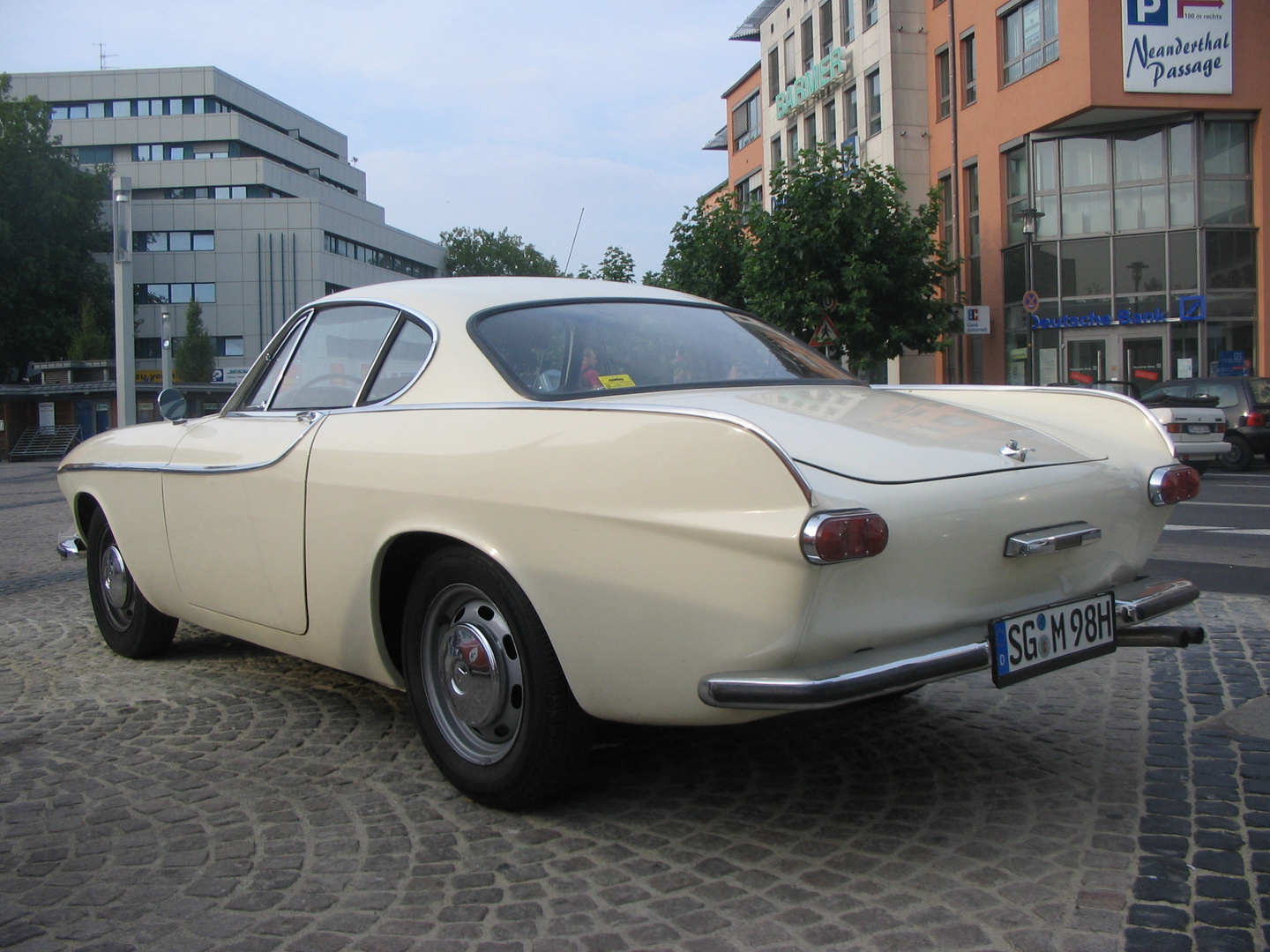 VOLVO P 1800