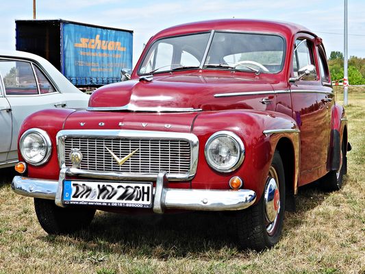 Volvo PV444
