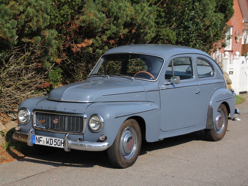 Volvo PV444L