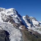 vom 4165 m hohen Breithorn über Kleinmatterhorn in Richtung Theodulpaß