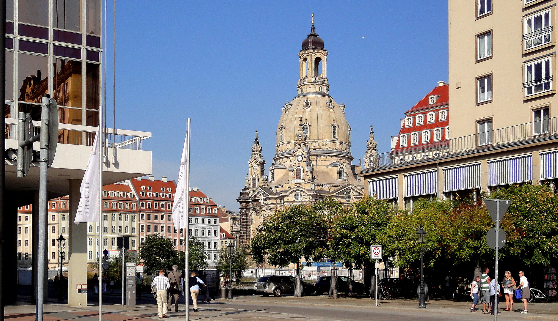 vom Altmarkt zum Neumarkt