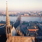 Vom Aussichtsturm des Kölner Doms aus Richtung Hohenzollernbrücke fotografiert