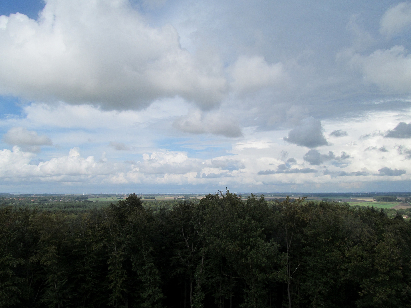 vom Aussichtsturm in Wingst fotografiert