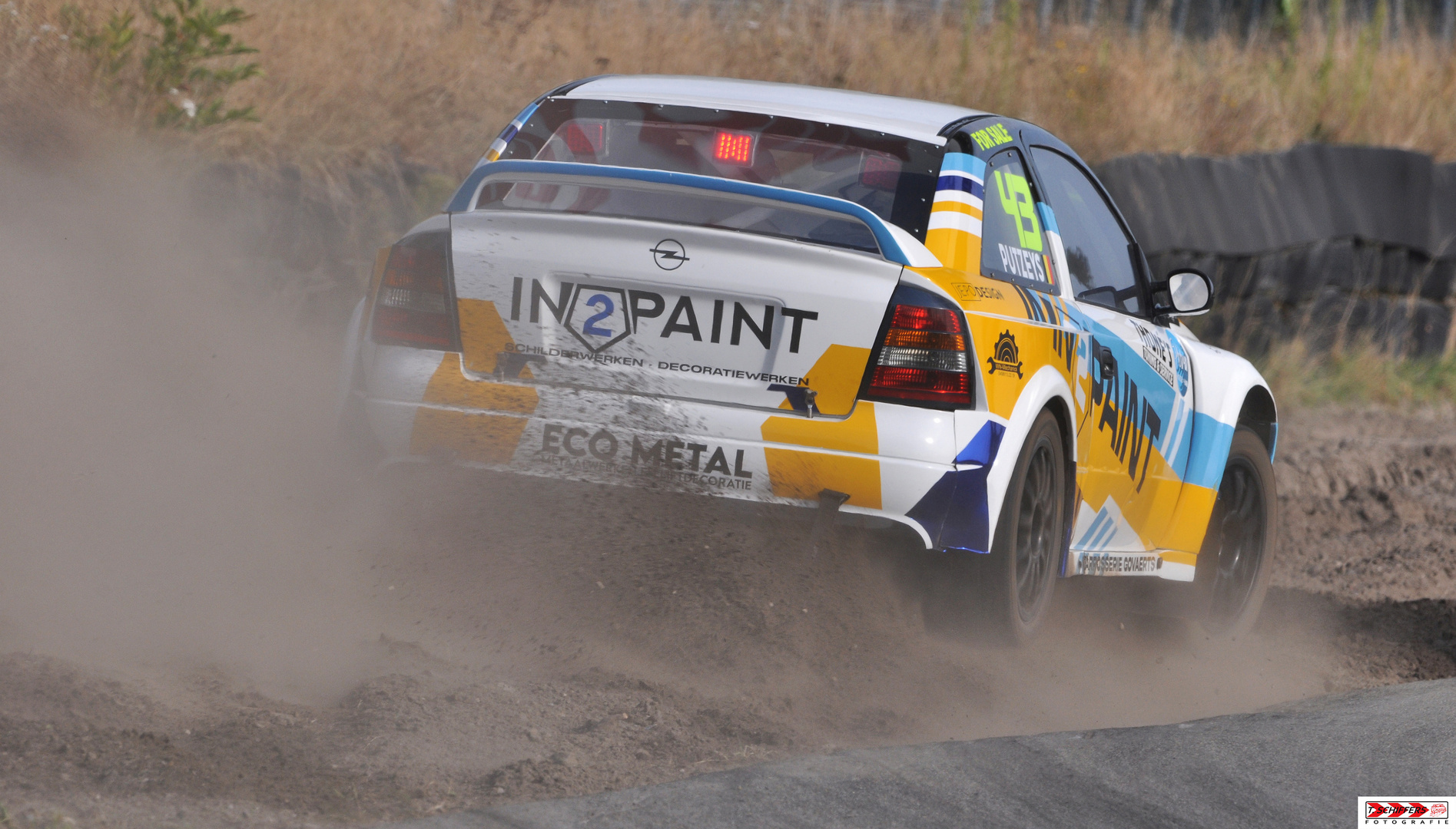 vom Biedermann zum Brandstifter