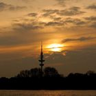 Vom Boot aus den Sonnenuntergang beobachten...