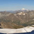 Vom Breithornplateau geht der Blick zur Mont Blanc Gruppe...