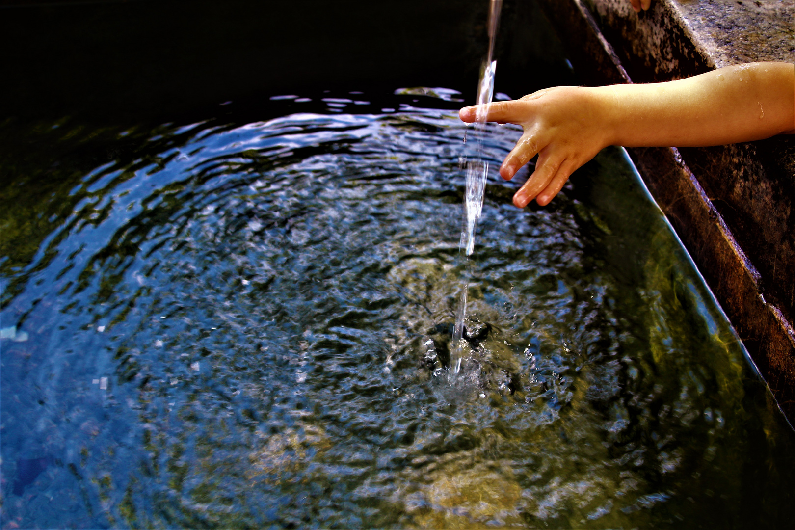 vom Erhaschen der Kühle des klaren Wassers