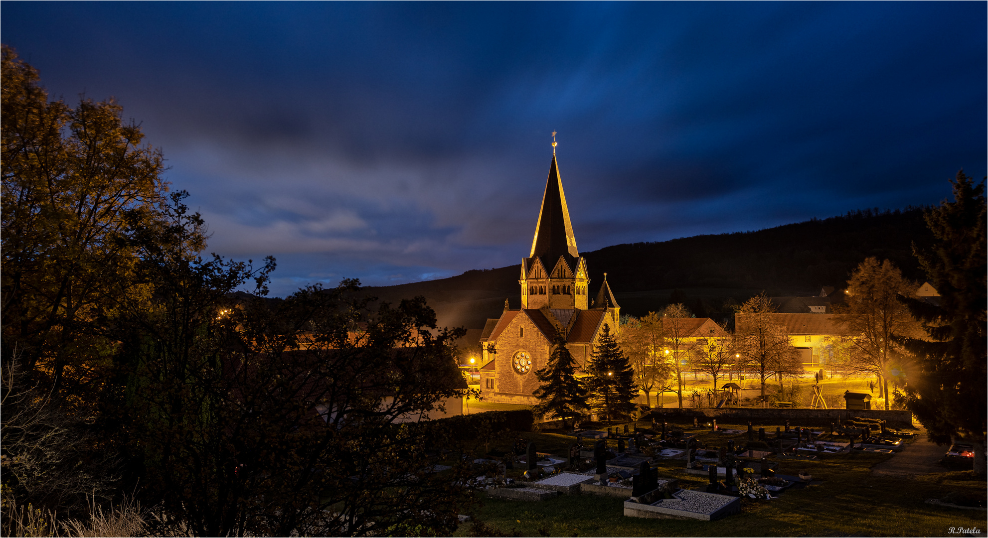 Vom Friedhof aus gesehen