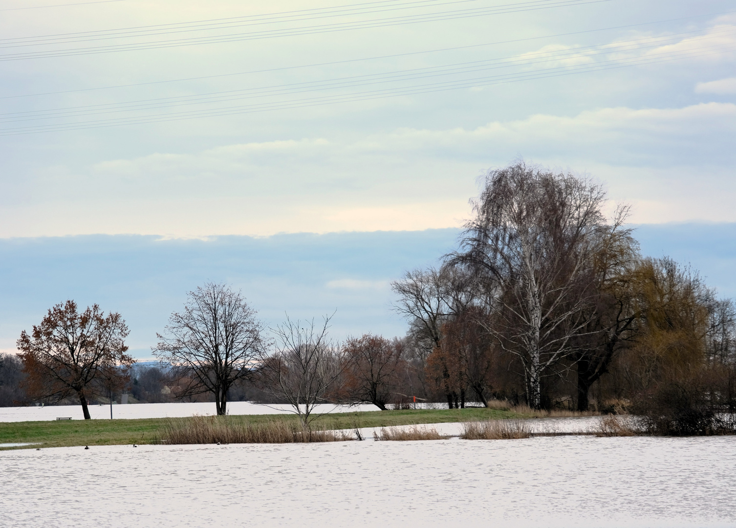 Vom Hochwasser umgeben