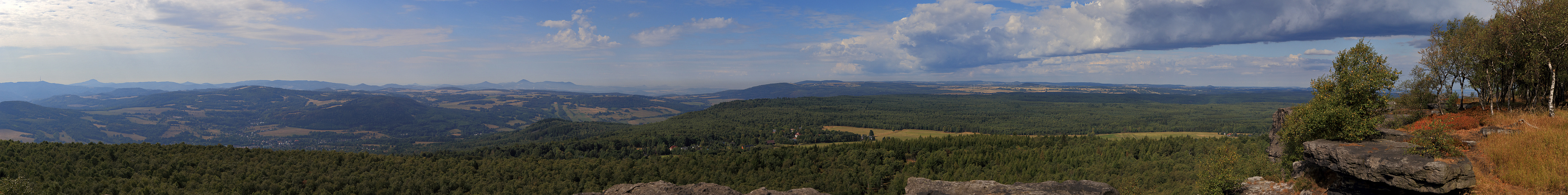 Vom Hohen Schneeberg (Dezinsky sneznik)  das Panorama nach Südwesten...