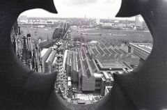 Vom Kölner Dom Richtung Ludwig Museum+Hohenzollernbrücke fotografiert (1986)