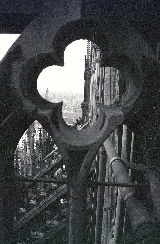 Vom Kölner Dom Richtung Rathaus (1986)