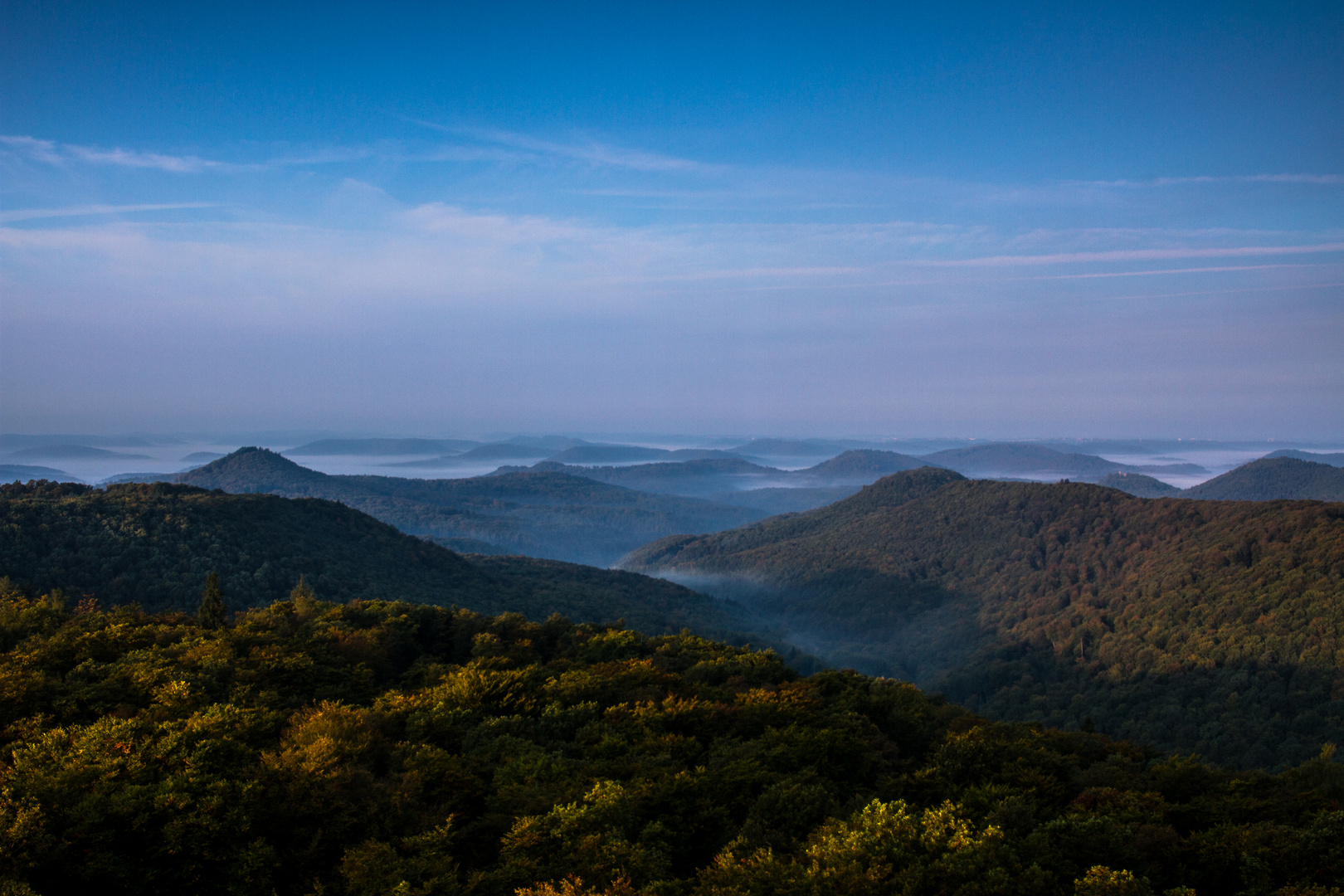 Vom Luitpoldsturm über dem Herbstnebel