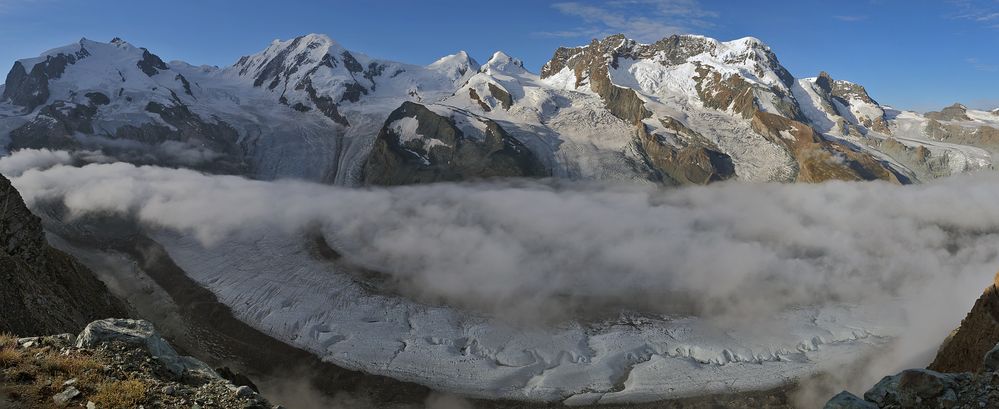 Vom MonteRosa zum KleinMatterhorn der berühmte Blick ...