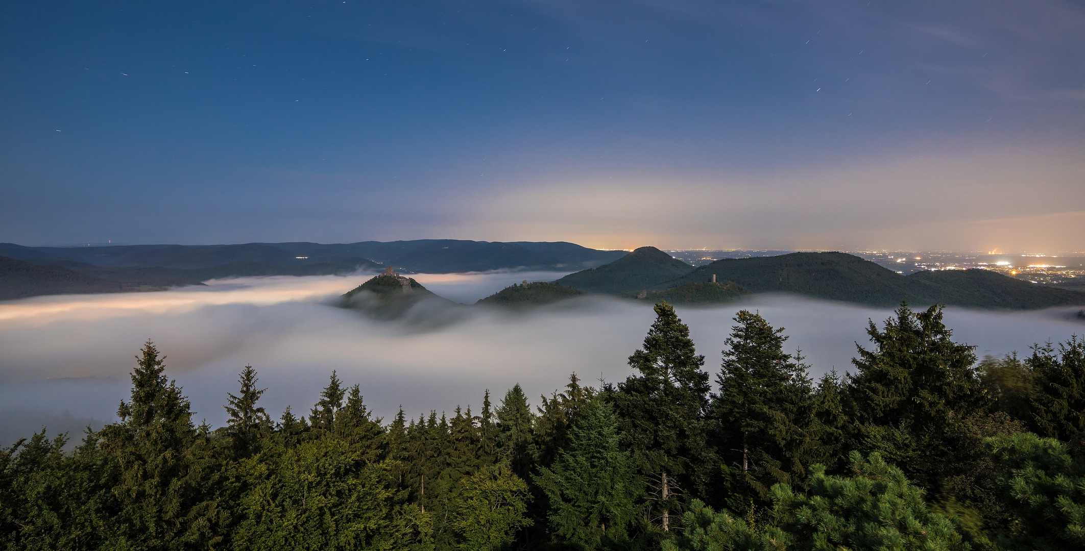 Vom Nebel in die Ferne