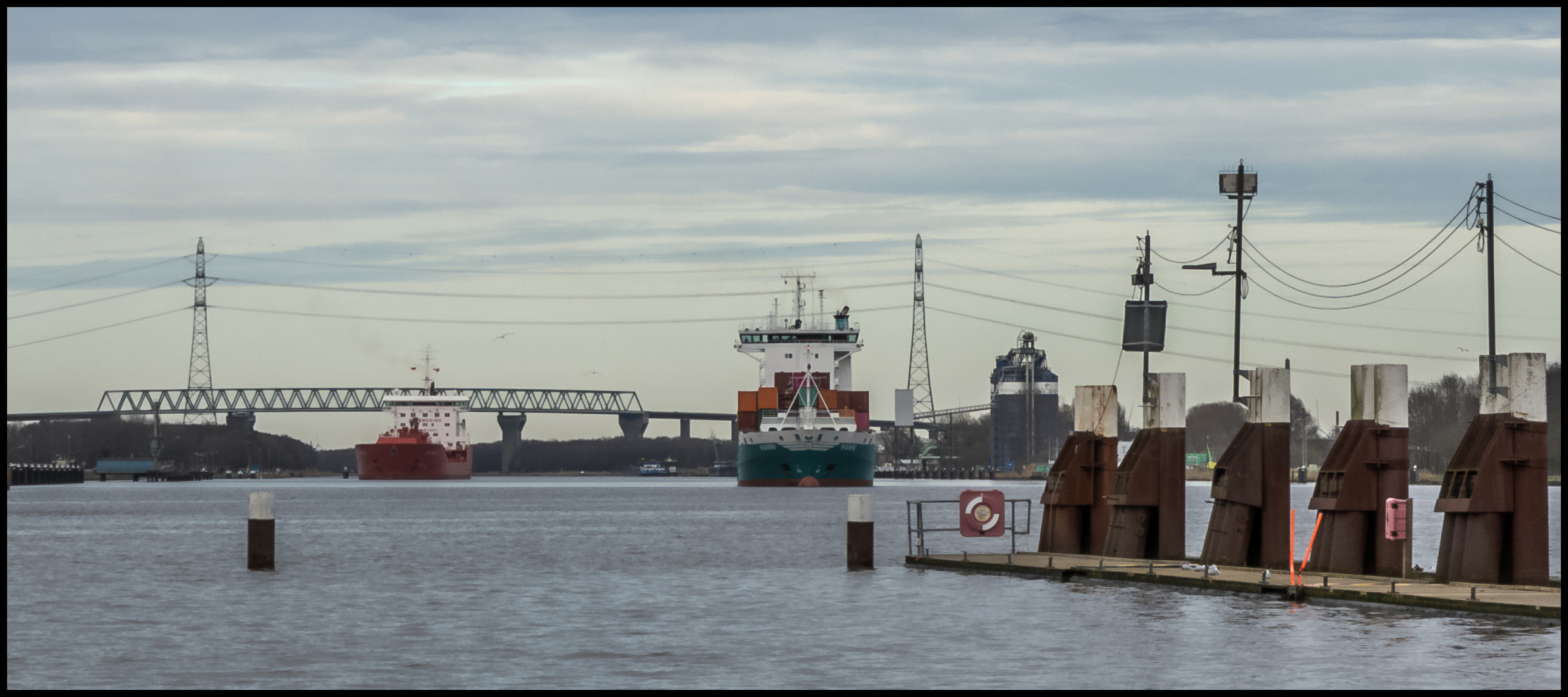 Vom Nord  - Ostsee - Kanal in die Schleusenanlage Brunsbüttel