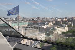 vom Reichstag zum Brandenburger Tor