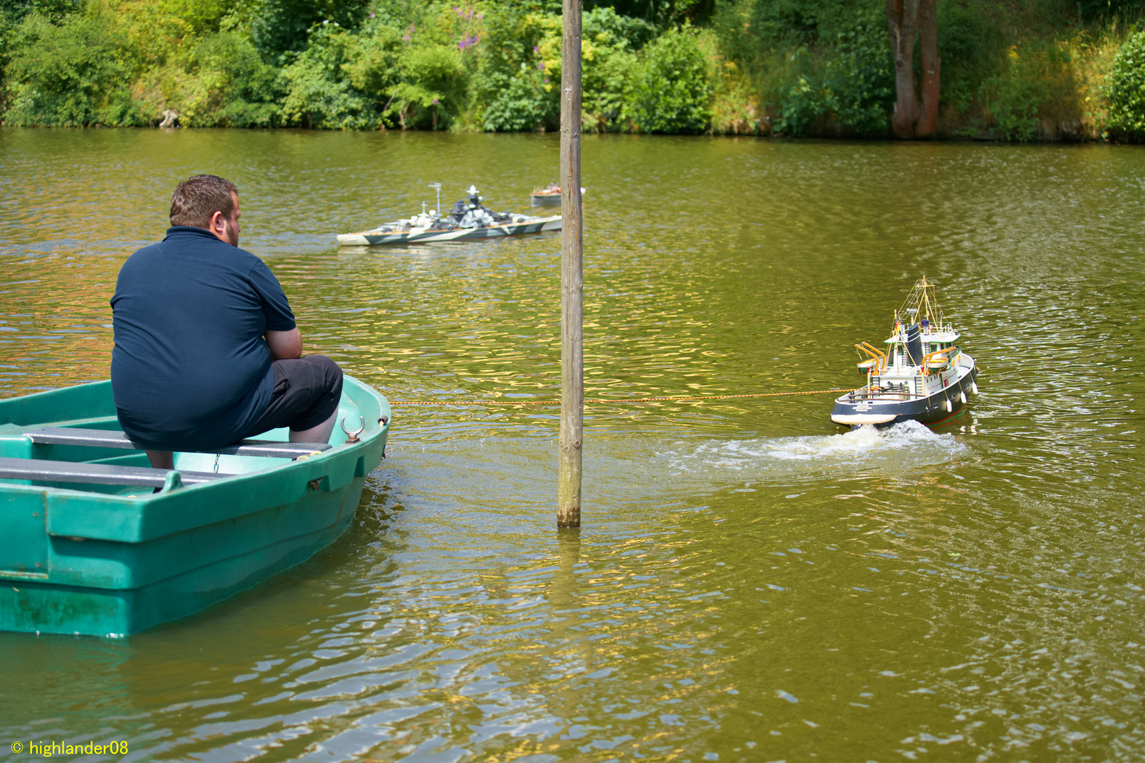 Vom Schlepper "Michael" gezogen