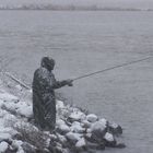 Vom Schneeeinbruch überraschte Angler - wahrscheinlich bald erfroren