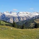 Vom Sellajoch bei Langkofel und Co die Berge in 4 Staffeln... 