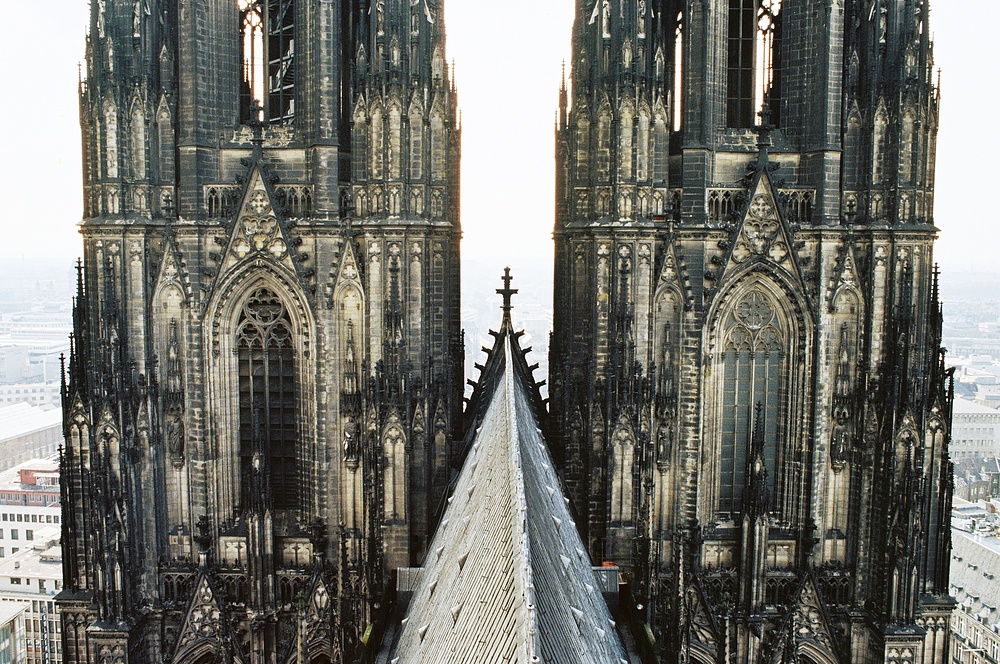 Vom Vierungsturm des Kölner Doms Richtung Domtürme fotogr.