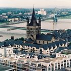 Vom Vierungsturm des Kölner Doms Richtung Martinsviertel mit Kirche Gross Sankt Martin.