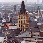 Vom Vierungsturm des Kölner Doms Richtung Rathaus fotografiert