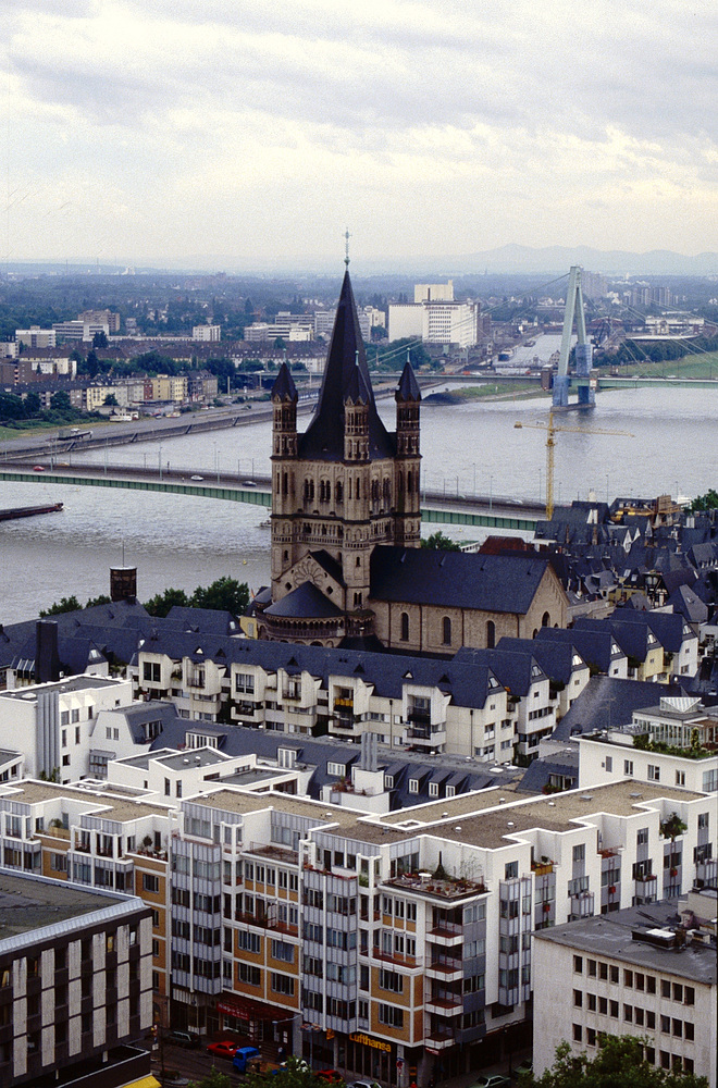 Vom Vierungsturm Richtung Kirche Groß St.Martin+Deutzer Brücke