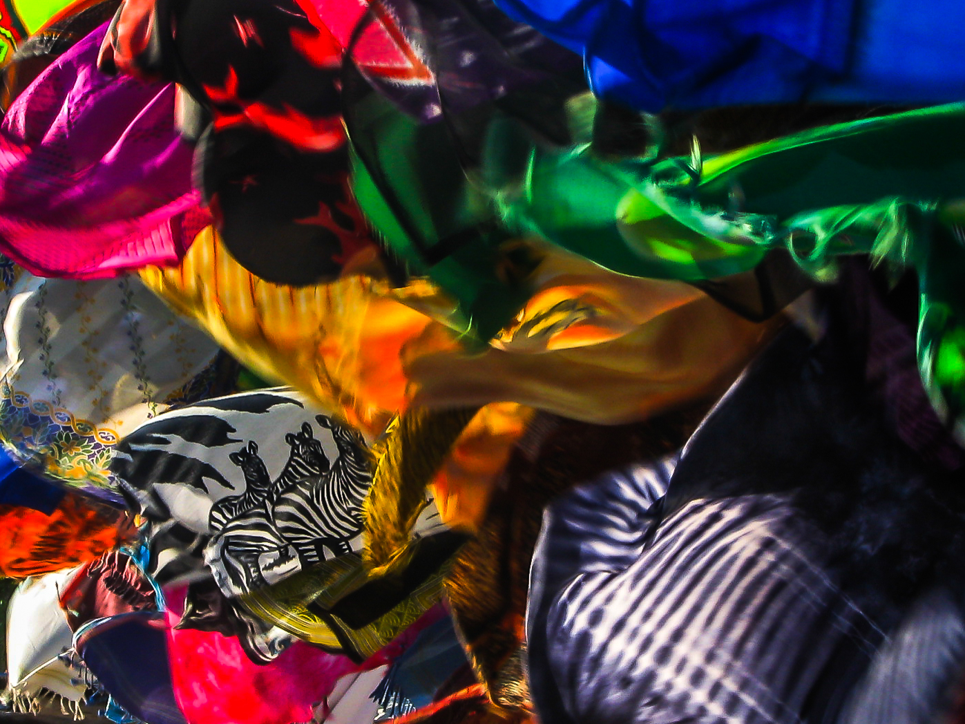 Vom Winde verweht Foto & Bild | abstraktes, farben, knallebunt Bilder ...