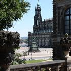 vom Zwinger hat man diesen Durchblick auf die Schlosskirche