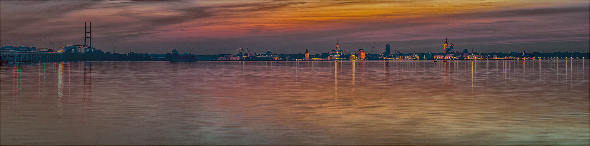 von Altefähr der Rügendamm und Stralsund