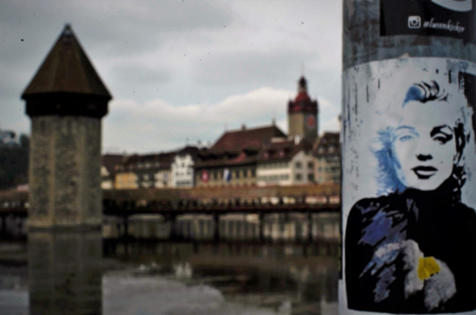 Von Angesicht zu Angesicht mit  Marylin Monroe bei der Kappelbrücke